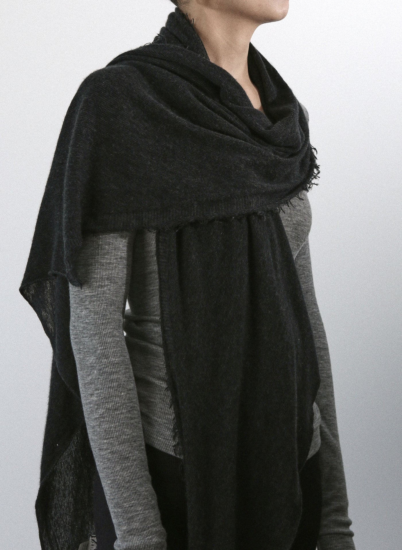 GRISAL 100%カシミアストール LOVE / BLACK × CHARCOAL – GRISALWORLD